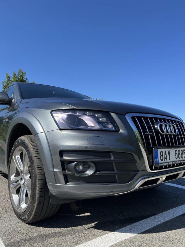 Audi Q5 3,0   Audi Q5 S-line Quattro