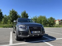 Audi Q5 3,0   Audi Q5 S-line Quattro