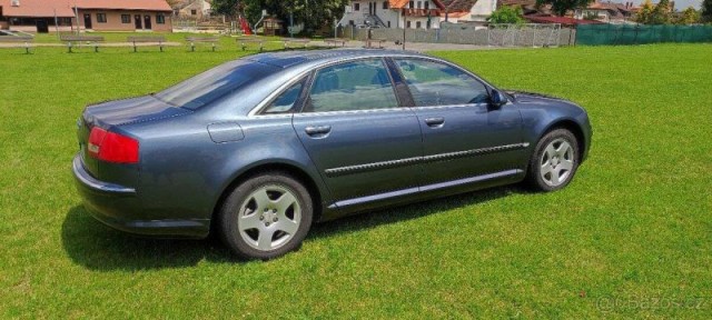 Audi A8 4,2   Prodám Audi A8 4,2 V8