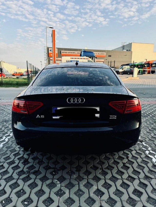 Audi A5 2,0   Audi A5 2.0 Tdi Quattro