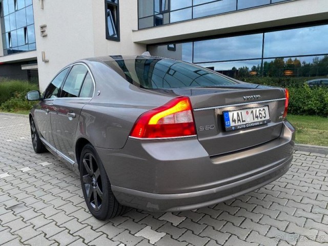 Volvo S80 3,2   (P3), 3.2i 175kW AWD