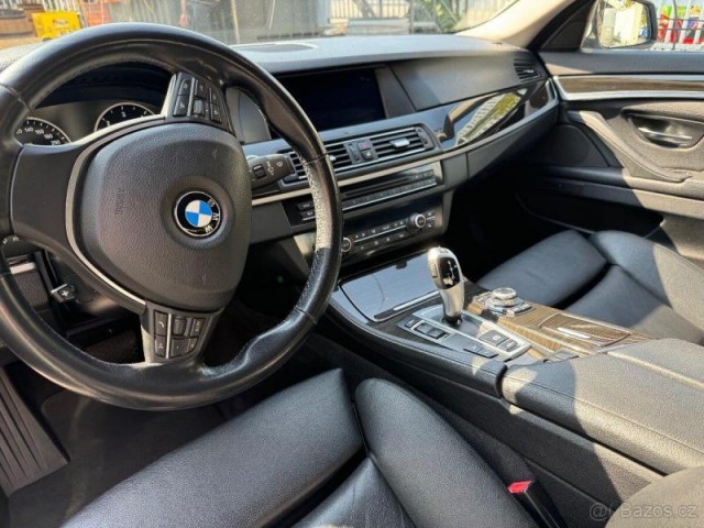 BMW Řada 5 525d - xdrive, m-paket