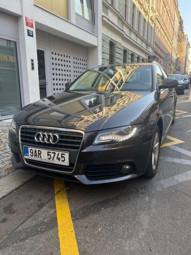 Audi A4 2,0   Prodám rodině auto