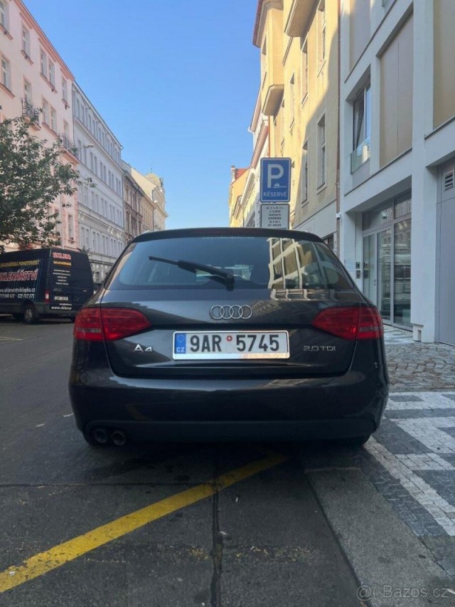 Audi A4 2,0   Prodám rodině auto