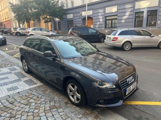 Audi A4 2,0   Prodám rodině auto