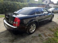 Chrysler 300C 3,0 L CRD V6  Chrysler 300C V6