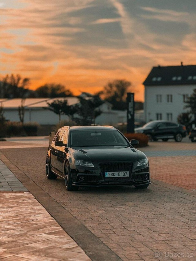 Audi A4 2,0   Audi A4 B8 Avant