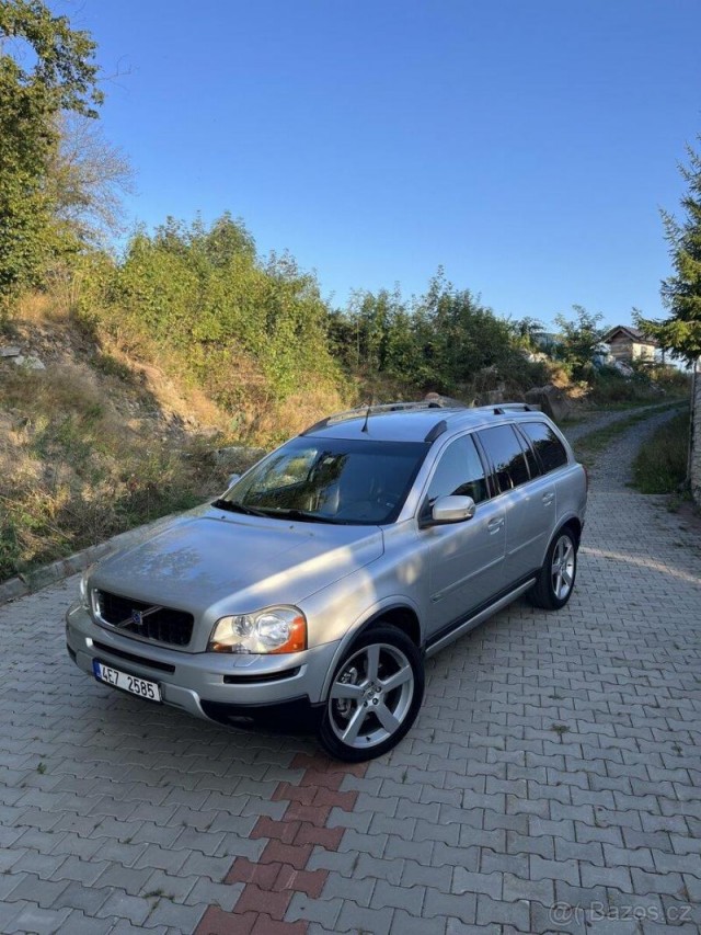 Volvo XC90 2,5   Volvo XC90