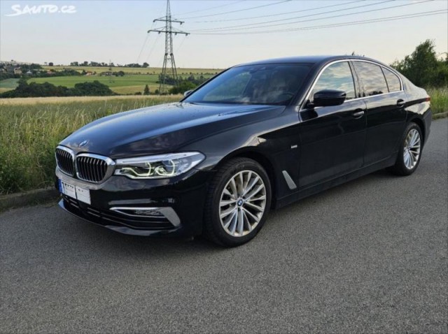 BMW Řada 5 2,0   530i xdrive HUD 360° kam