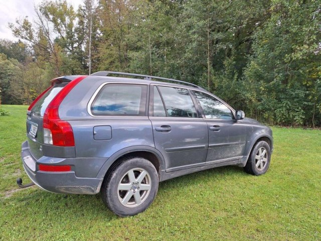 Volvo XC90 2,4   XC90 2.4 D5 136 KW