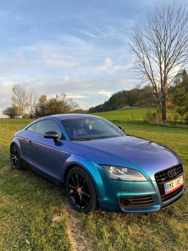 Audi TT 2,0   AUDI TT TDI QUATTRO