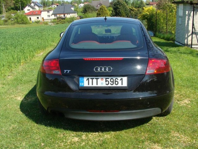 Audi TT 2,0   AUDI TT TFSi 147 kw