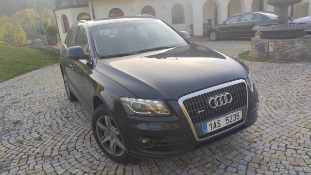 Audi Q5 3,0   Audi Q5 TDI r.2010