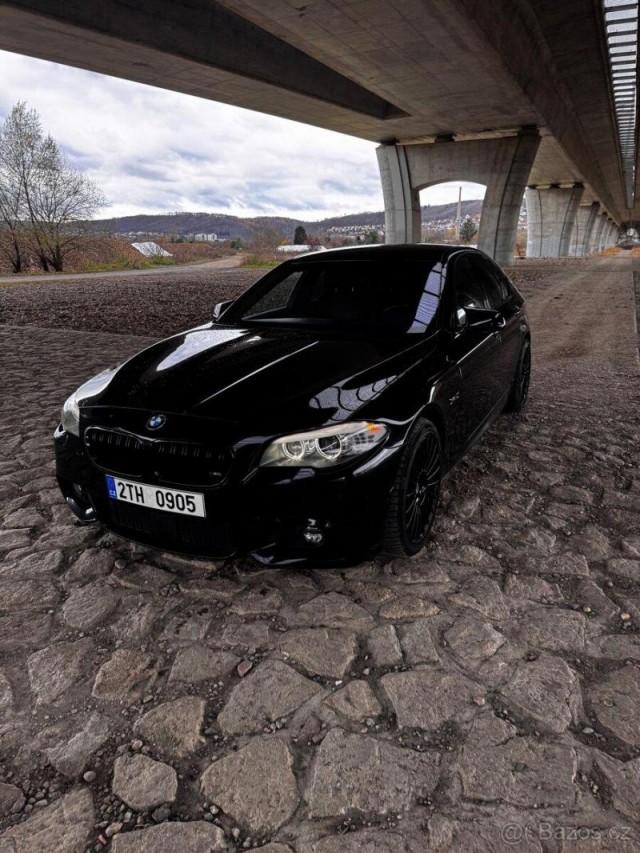 BMW Řada 5 3,0   530d 2011