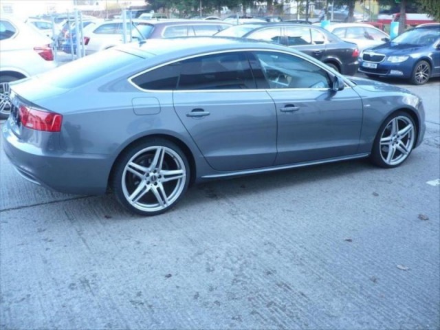 Audi A5 2,0 2.0 TDI 140kW Multitronic 