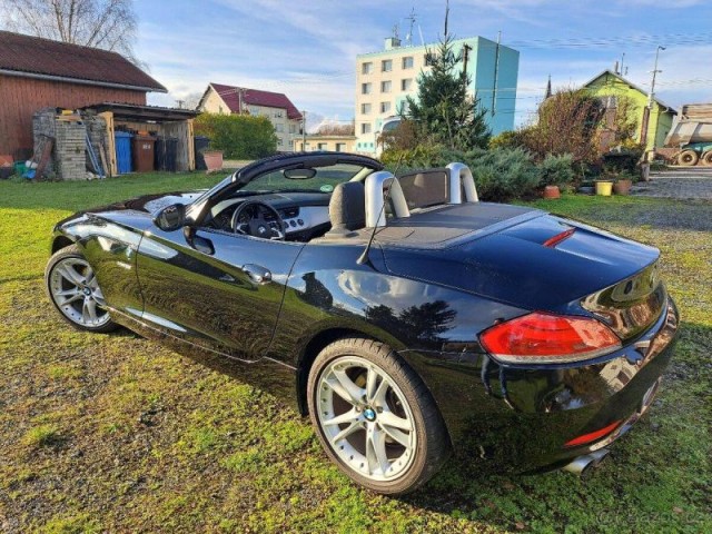 BMW Z4 2,5   150Kw, manuál,6 válec