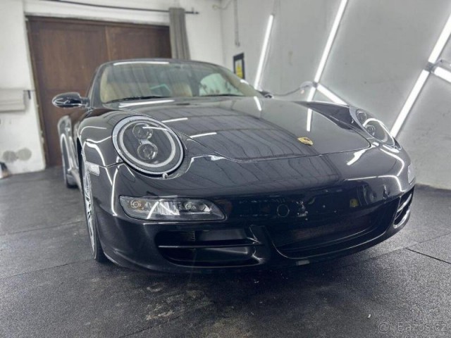 Porsche Carrera GT 