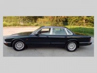 Jaguar XJ8 4.0 automat limuzína